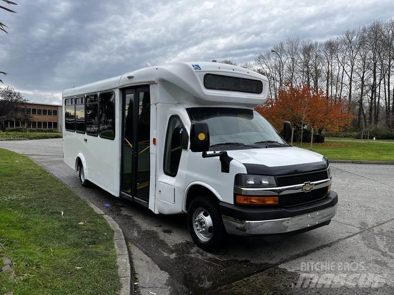 Chevrolet Express Мини бусове