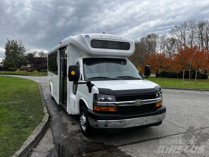 Chevrolet Express Мини бусове