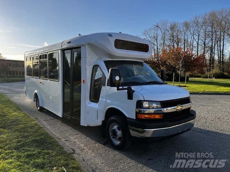 Chevrolet Express Мини бусове
