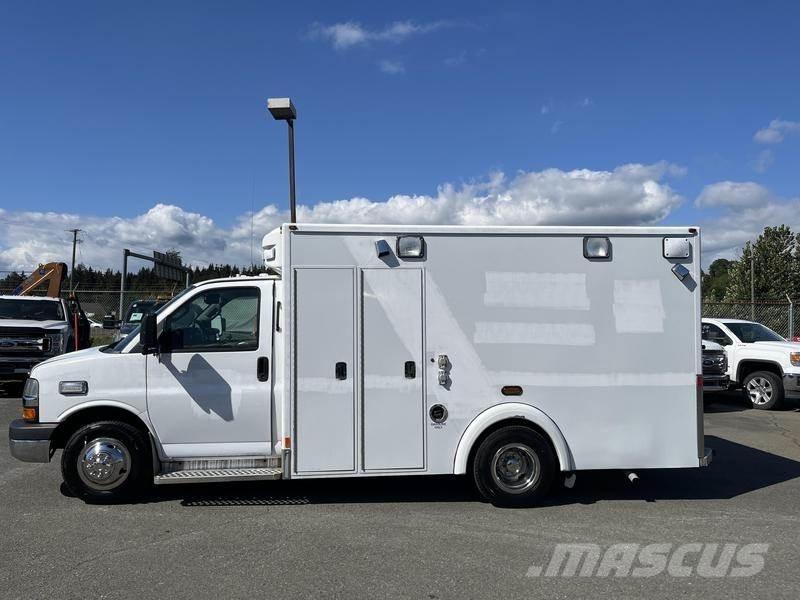 Chevrolet Express Мини бусове