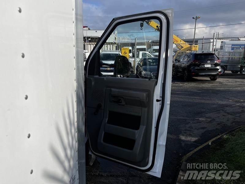 Ford Econoline Ванове за доставки