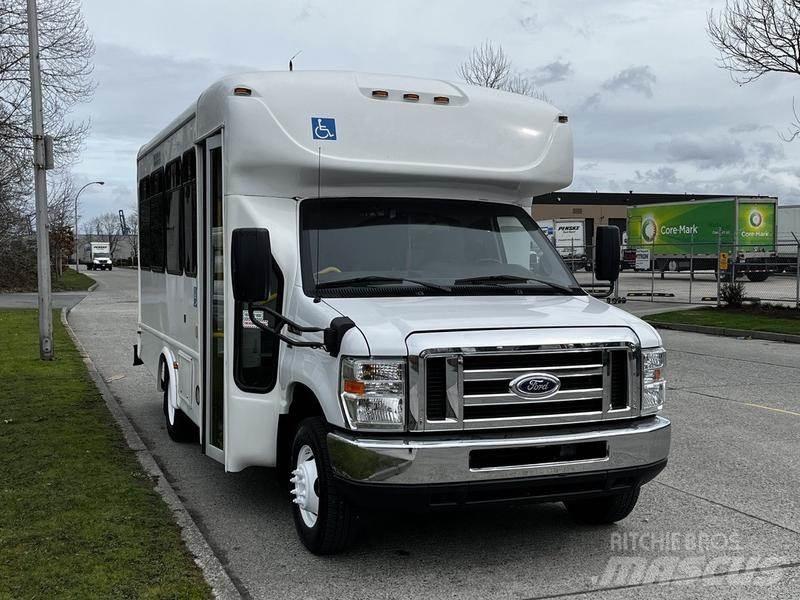 Ford Econoline Мини бусове