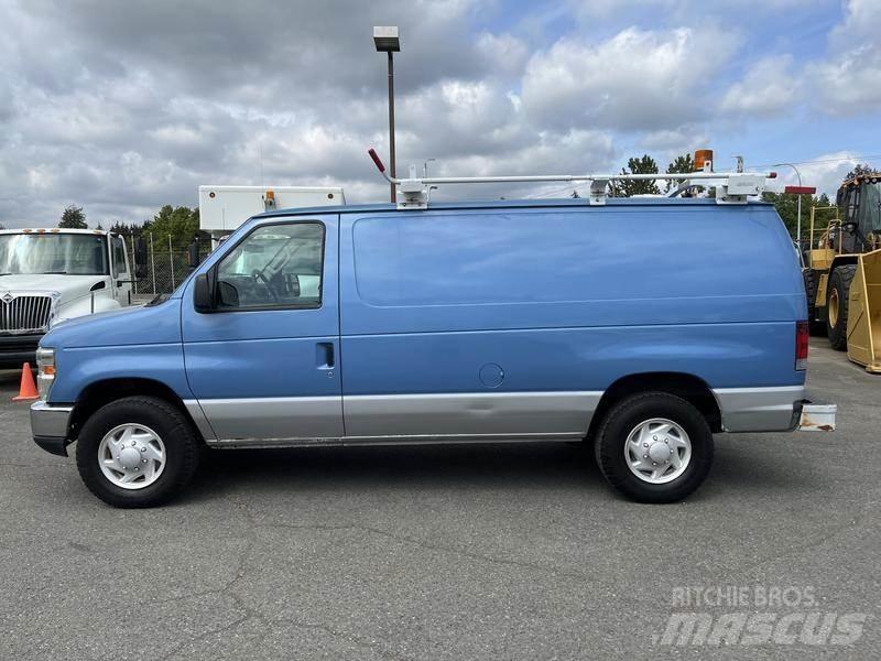 Ford Econoline Ванове за доставки