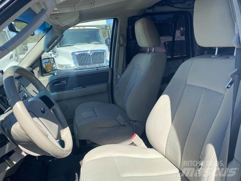 Ford Expedition Коли