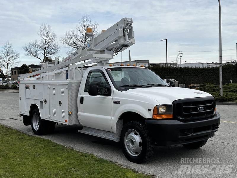 Ford F-450 SD Общински/универсални превозни средства
