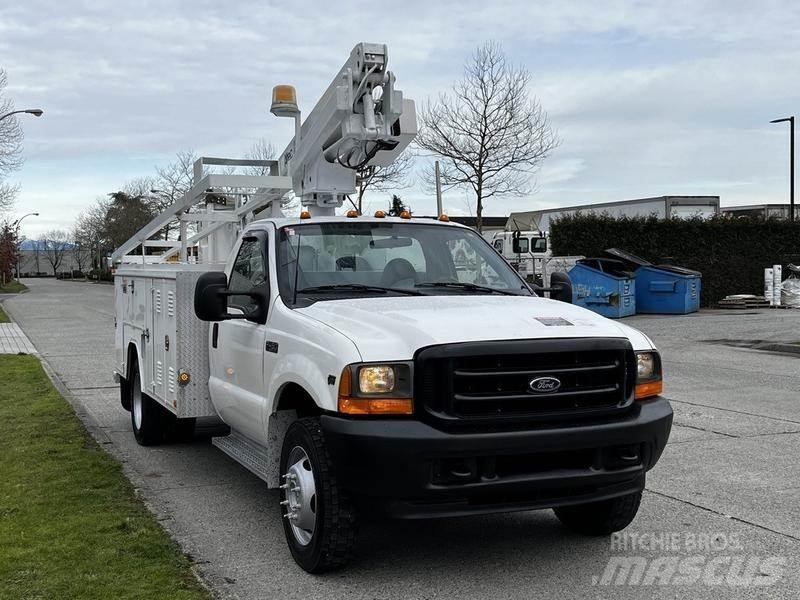 Ford F-450 SD Общински/универсални превозни средства
