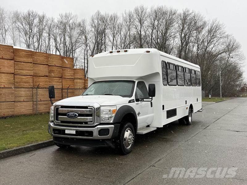 Ford F-550 Мини бусове