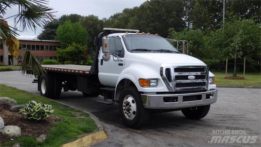 Ford F-750 Бордови