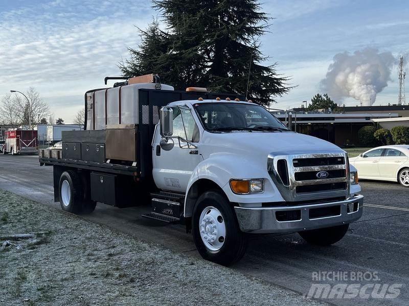 Ford F-750 Бордови