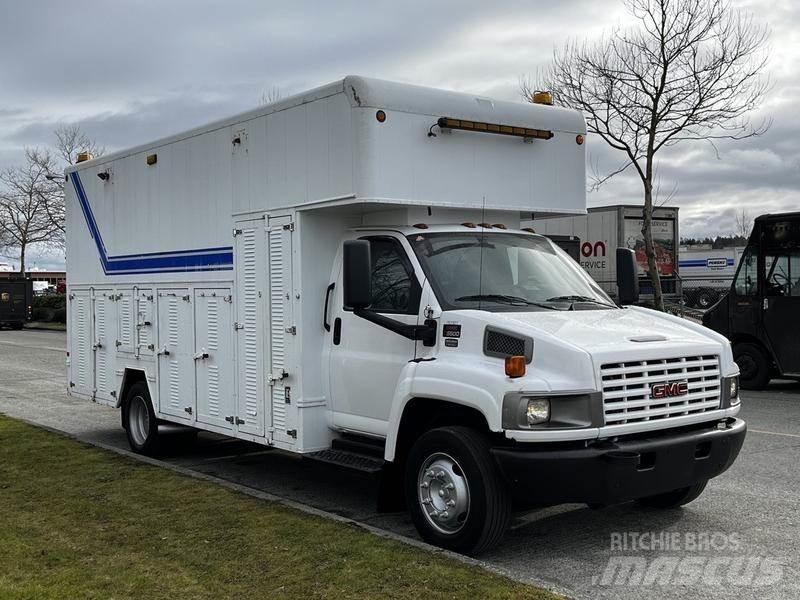 GMC C5000 Общински/универсални превозни средства
