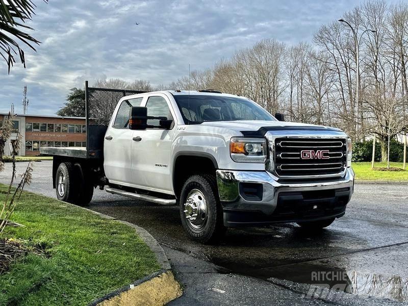 GMC Sierra 3500HD Бордови