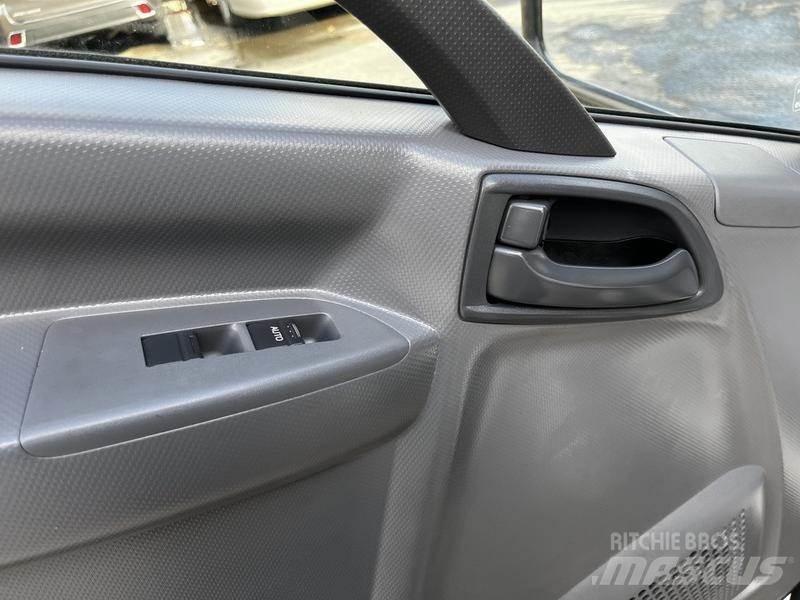 Isuzu NPR Ванове за доставки