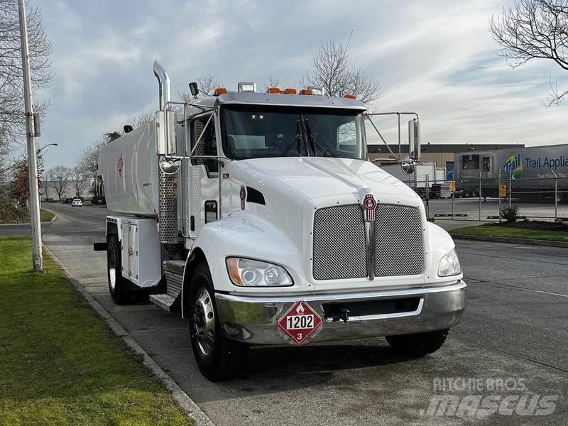 Kenworth T300 Цистерна