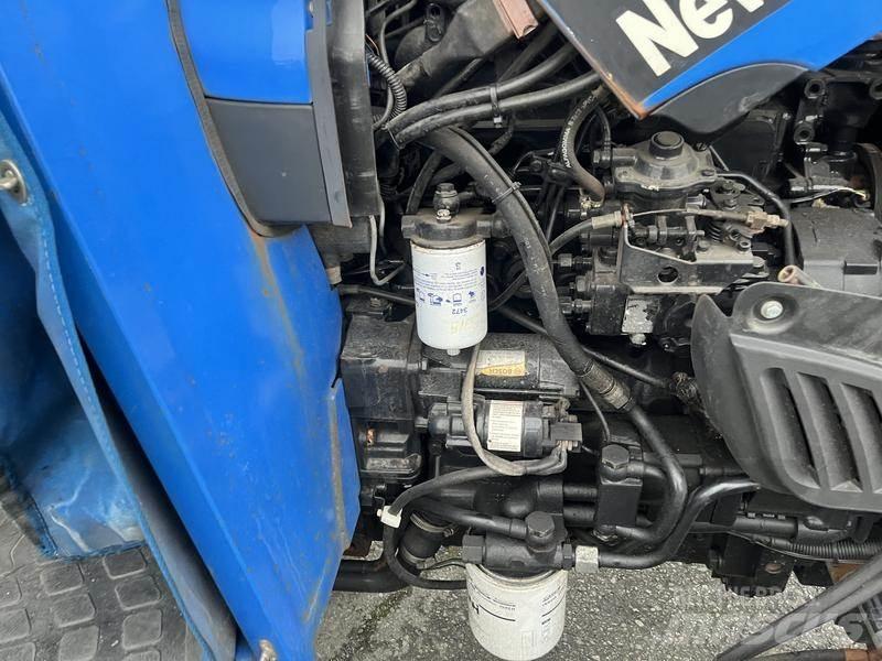 New Holland TN70A Трактори