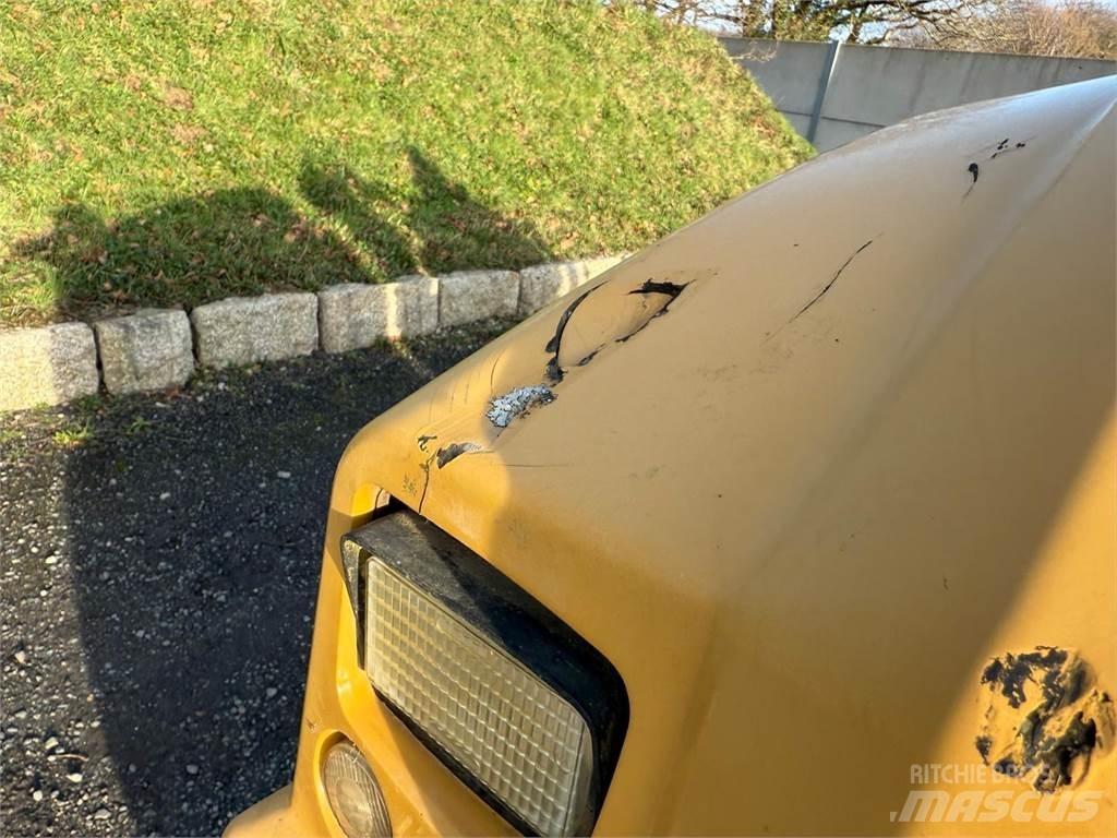 CAT CB24B Двойни барабанни ролки

