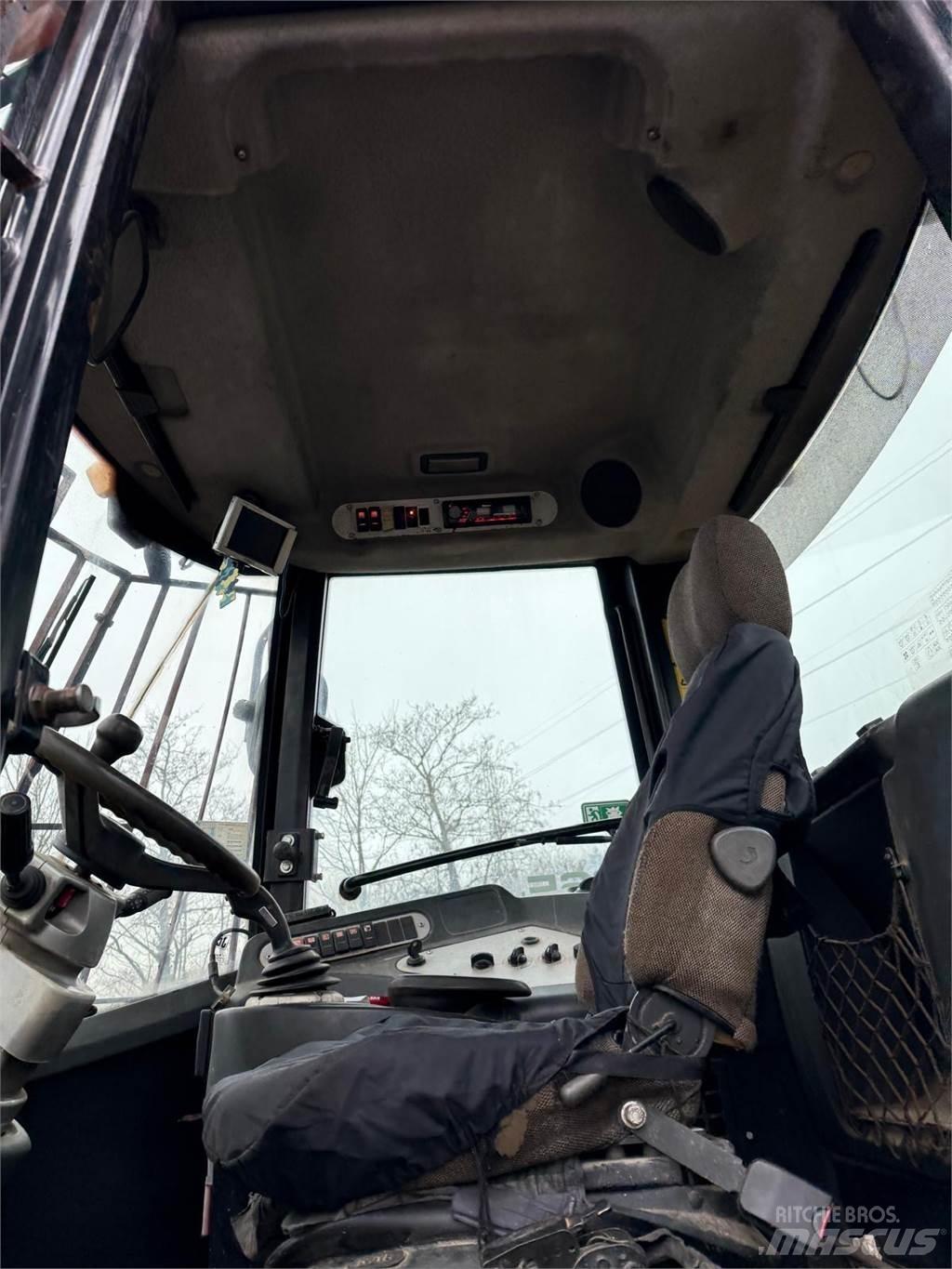 JCB 436HT Колесни товарачи