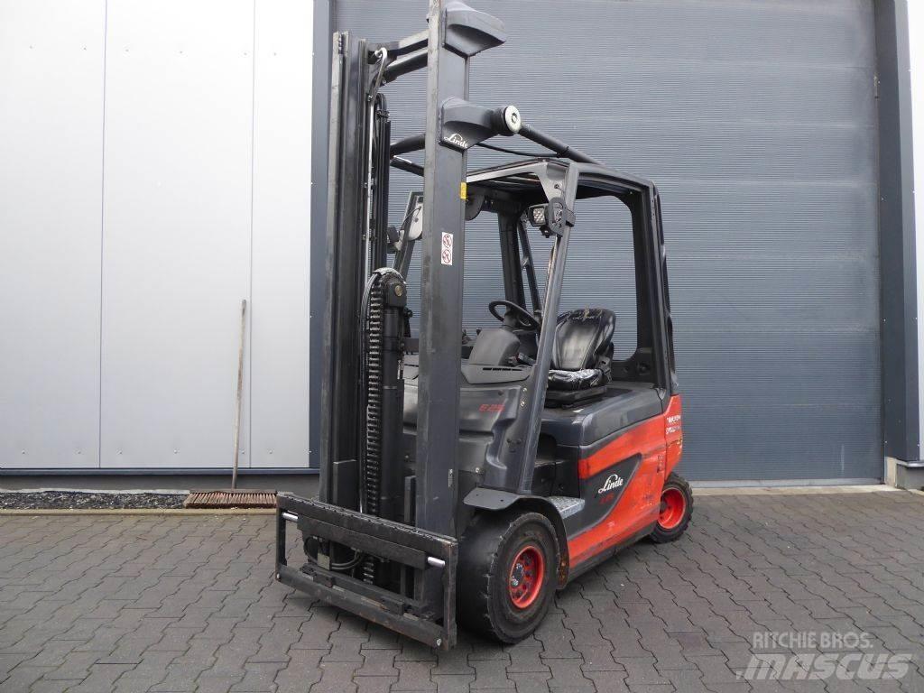 Linde E25-01 Електрически вилични кари-повдигачи