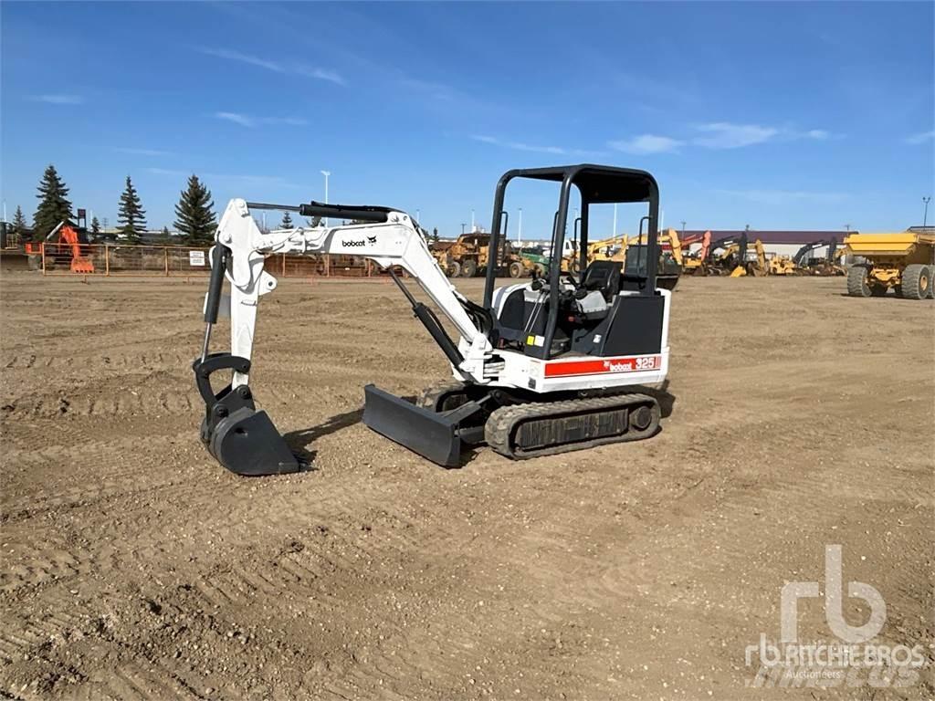 Bobcat 325 Мини екскаватори < 7 т