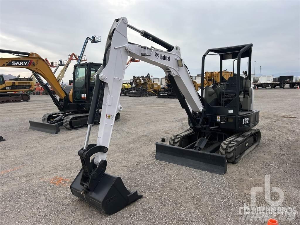Bobcat E32 Мини екскаватори < 7 т