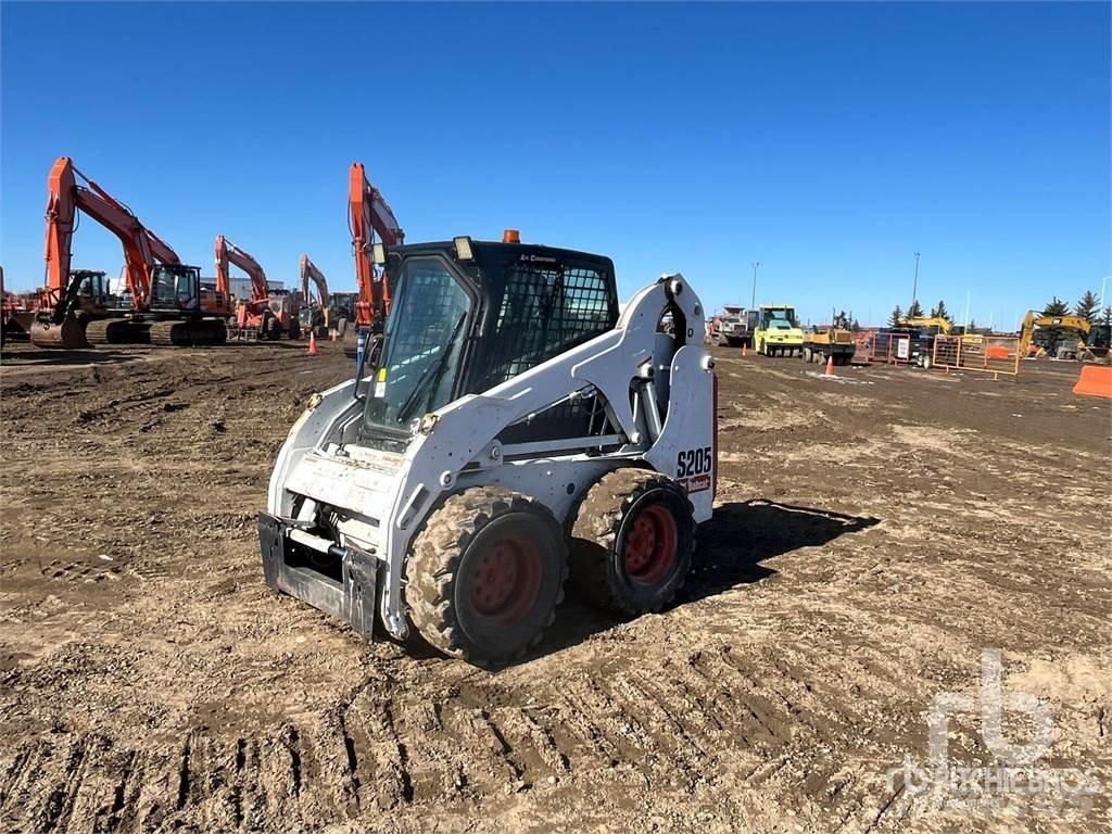 Bobcat S205 Мини товарачи
