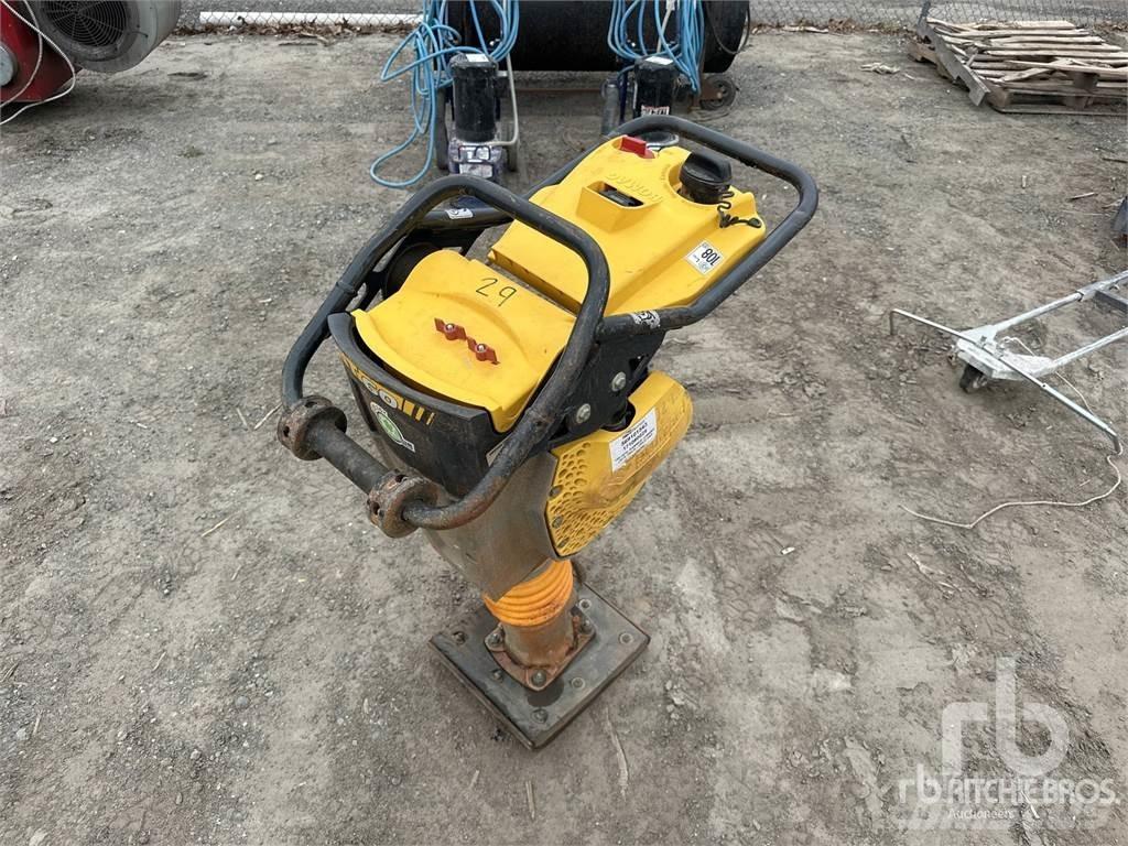 Bomag BT60 Уплътнители за плочи

