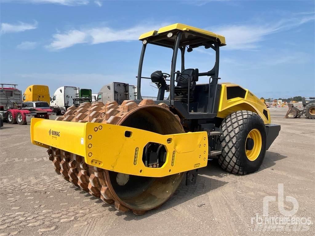 Bomag BW211D-5 Машини за опаковане на отпадъци