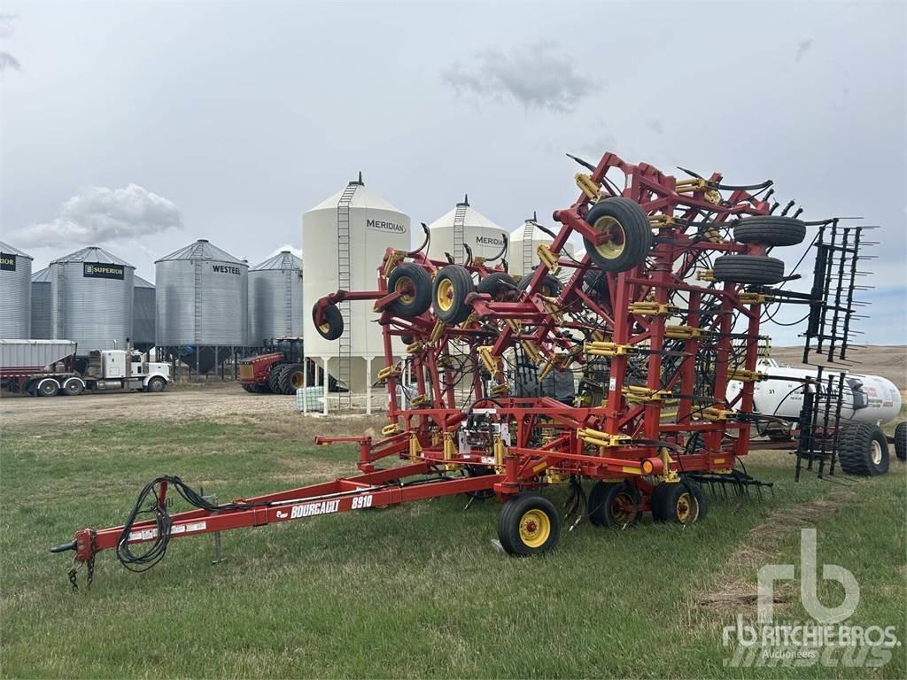 Bourgault 8910 Култиватори