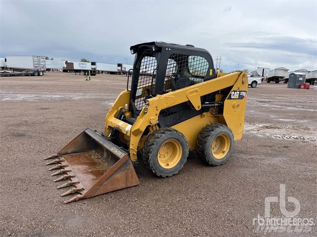 CAT 226D Мини товарачи

