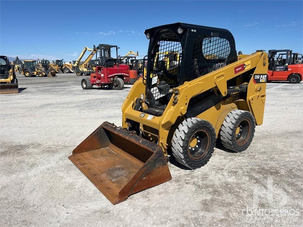 CAT 226D C1-H2 Мини товарачи
