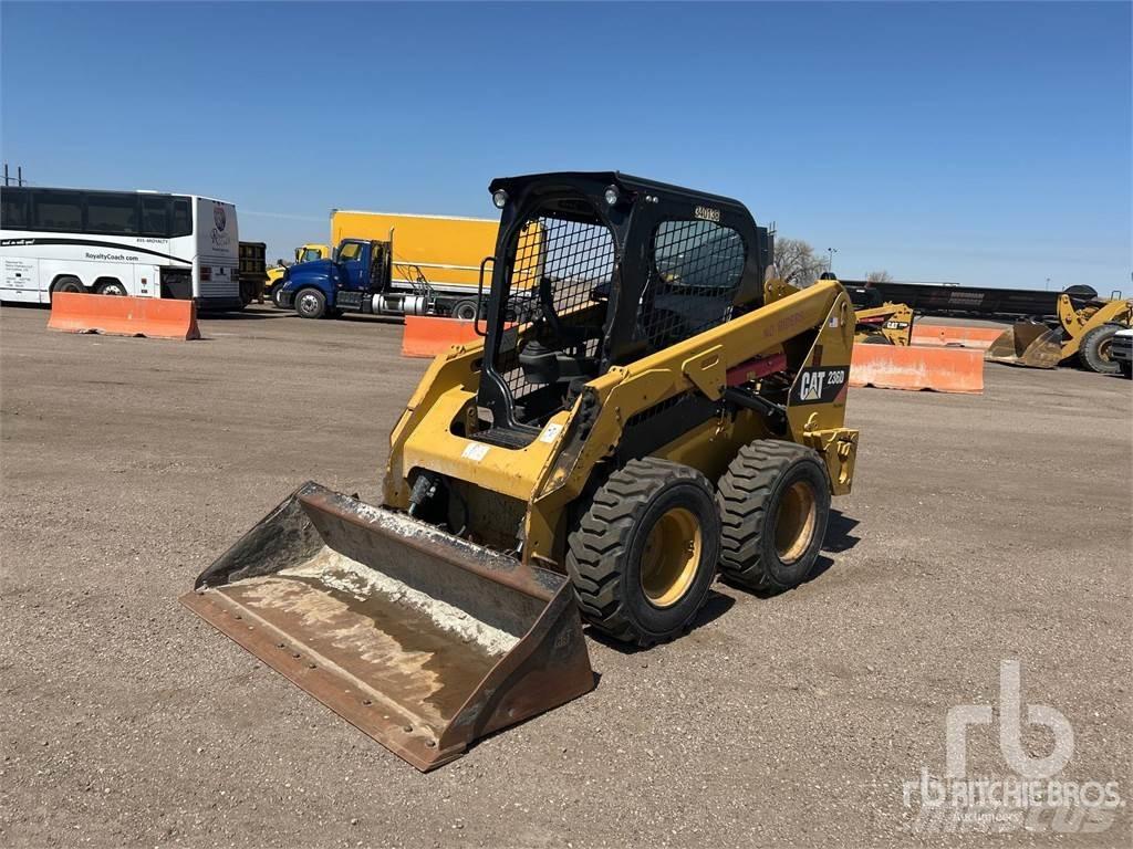CAT 236D Мини товарачи
