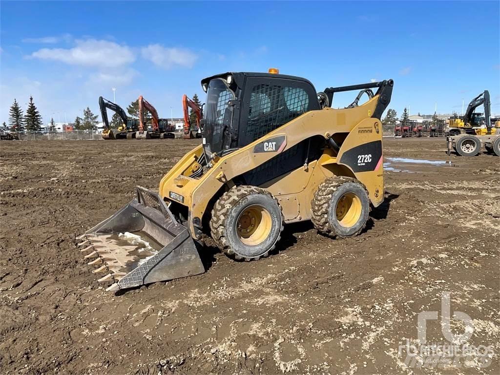 CAT 272C Мини товарачи
