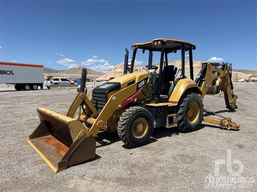 CAT 420F2 Товарач със заден ексватор
