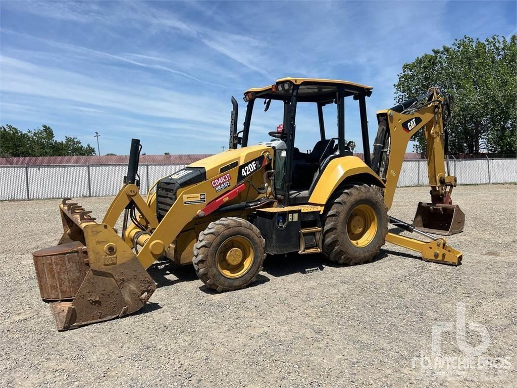 CAT 420F2 Товарач със заден ексватор