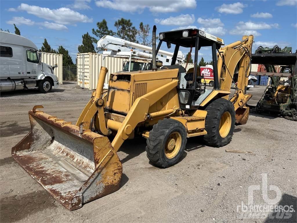 CAT 426B Товарач със заден ексватор