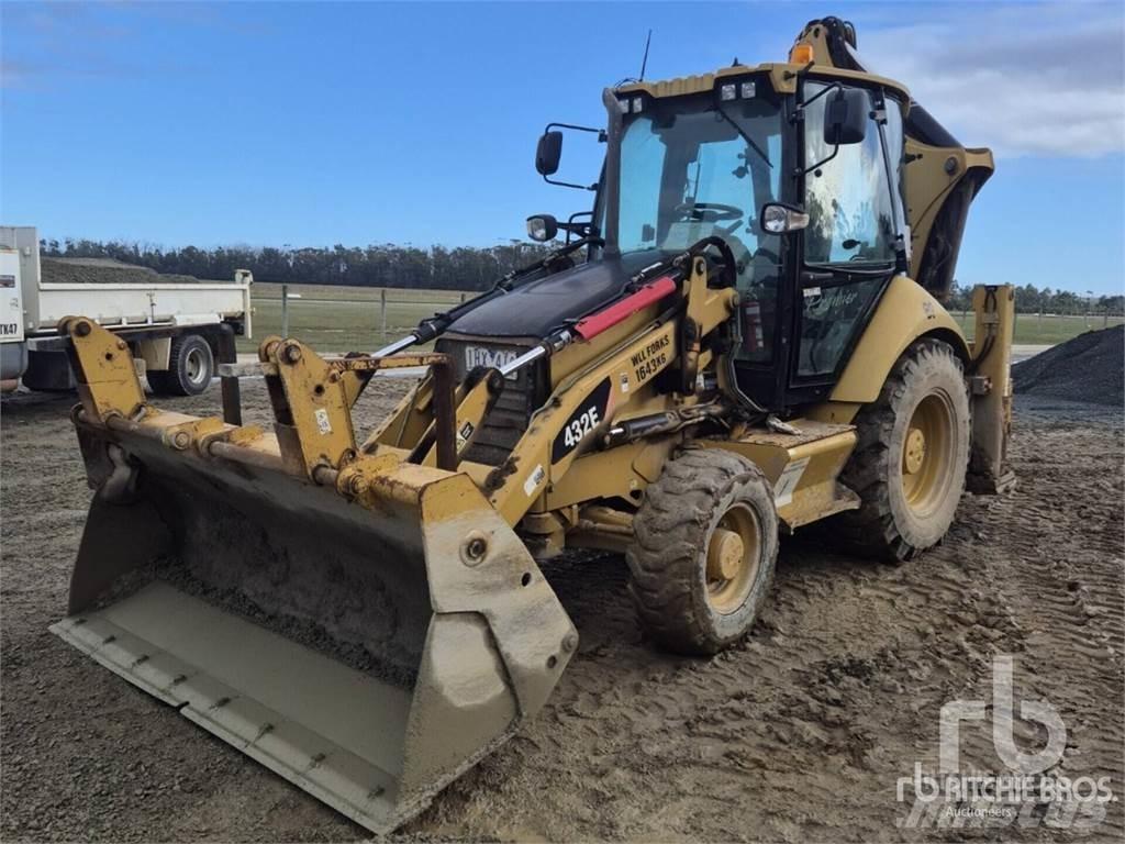 CAT 432E Товарач със заден ексватор