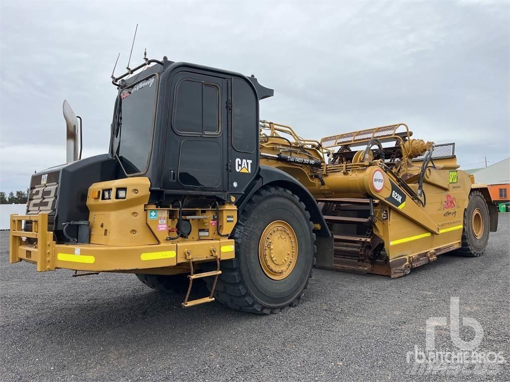 CAT 623K Скрепери
