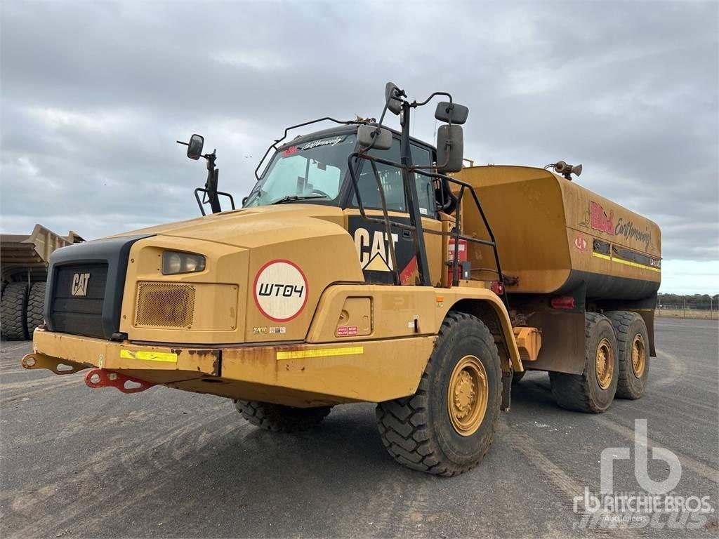 CAT 730C2 Цистерни за вода
