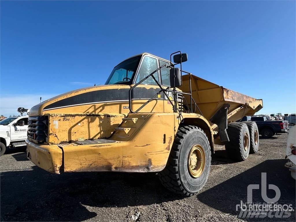 CAT 735 Дъмпери/моторни превозни средства