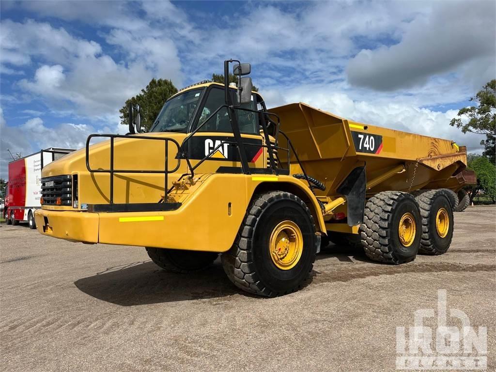 CAT 740 Дъмпери/моторни превозни средства