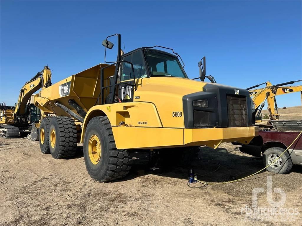 CAT 740B Дъмпери/моторни превозни средства