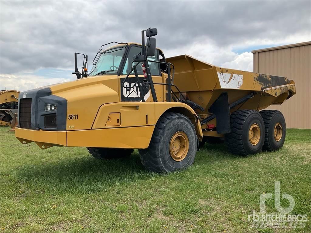 CAT 740B Дъмпери/моторни превозни средства