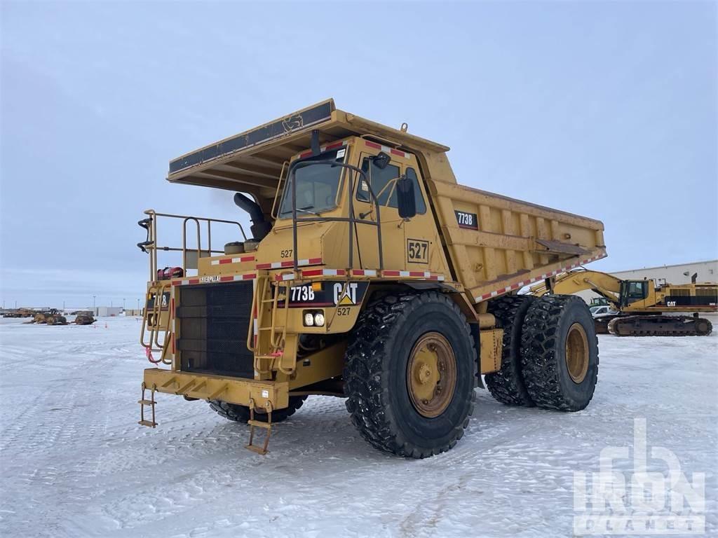 CAT 772B Твърди самосвали
