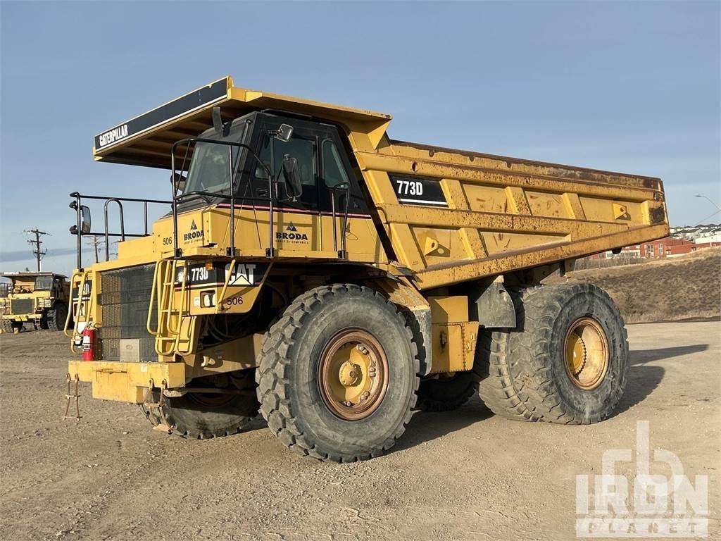 CAT 773D Твърди самосвали
