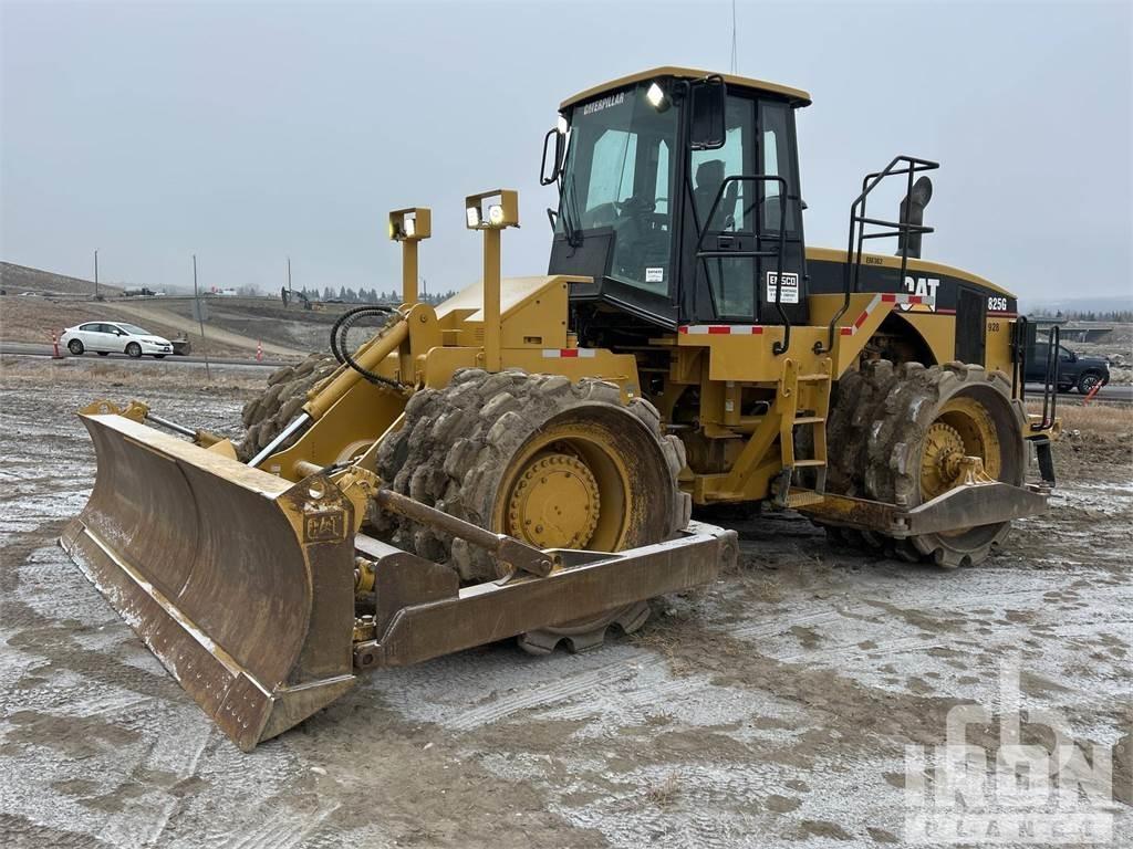 CAT 825G Машини за опаковане на отпадъци