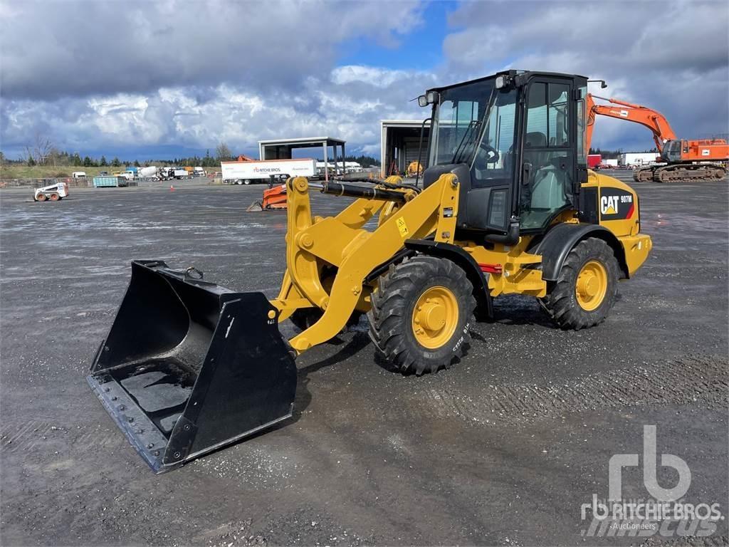 CAT 907M Колесни товарачи