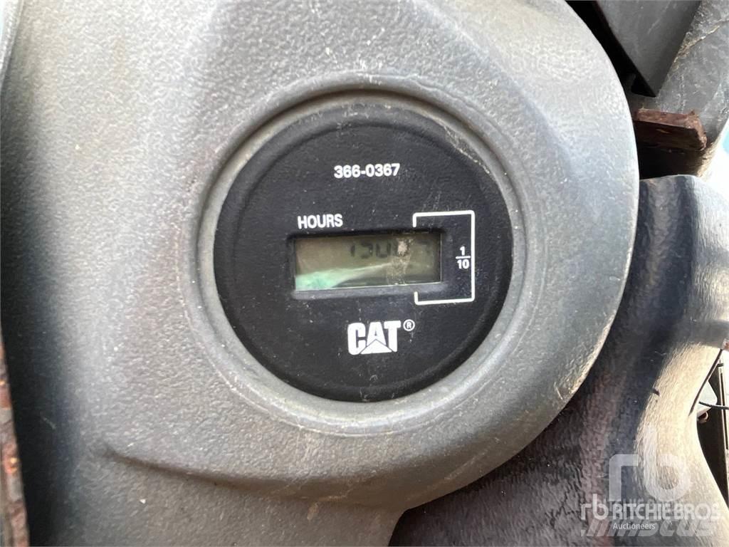 CAT 928G Колесни товарачи