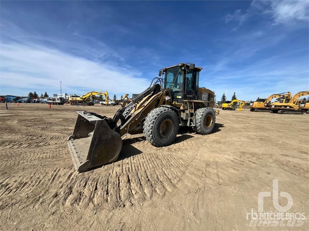 CAT 930G Колесни товарачи