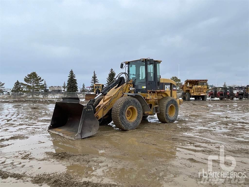 CAT 930G Колесни товарачи