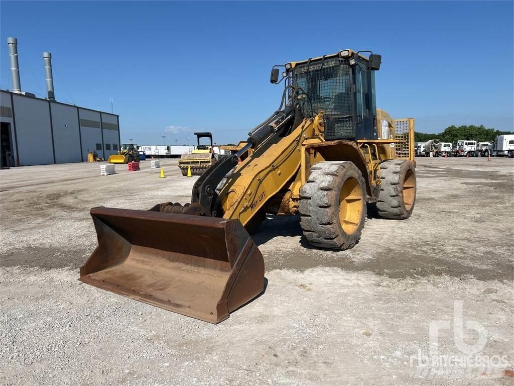 CAT 930G Колесни товарачи