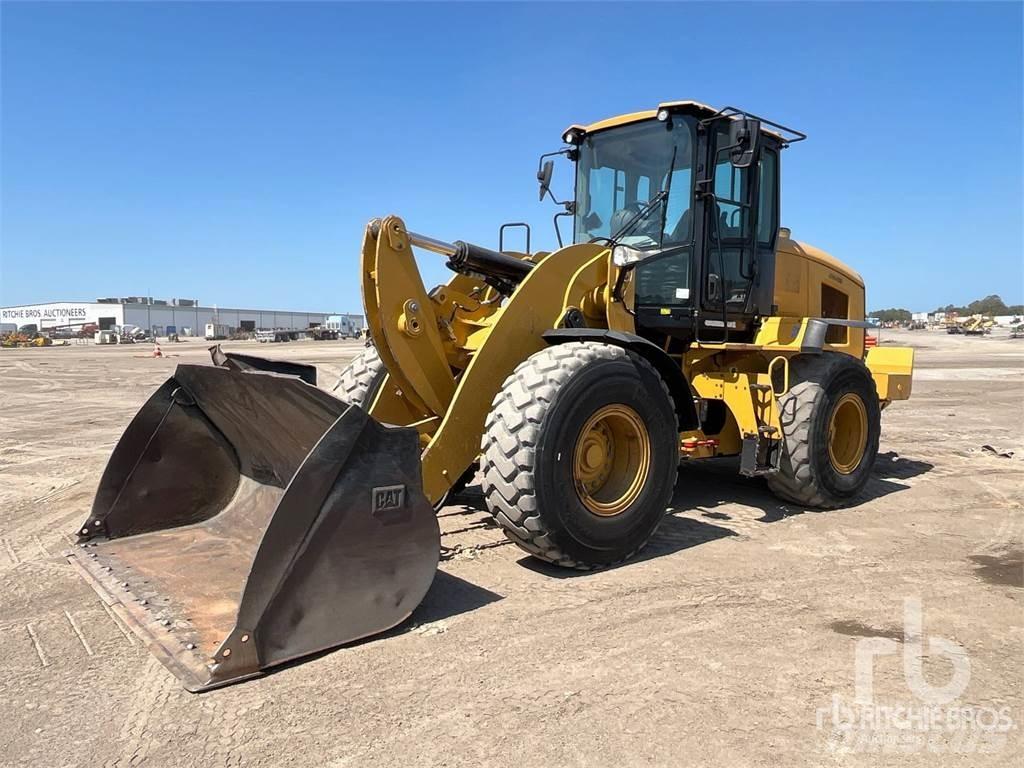 CAT 938M Колесни товарачи